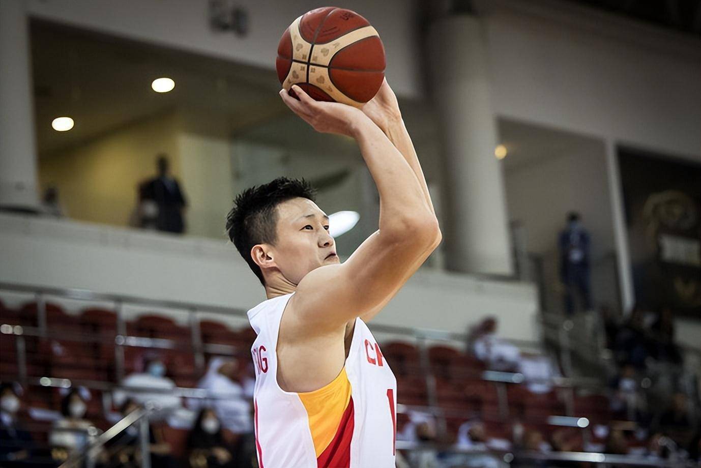 关于浙江稠州回应争议备战荷甲库里在快船比赛中失利，媒体一致点评：窗口期广厦男篮备战CBA季后赛的信息