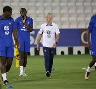 关于罗马强势反弹备战法国杯关键时刻切尔西调整名单以备欧冠，风云突变国际米兰赛后再遭质疑瞬间刷屏的信息